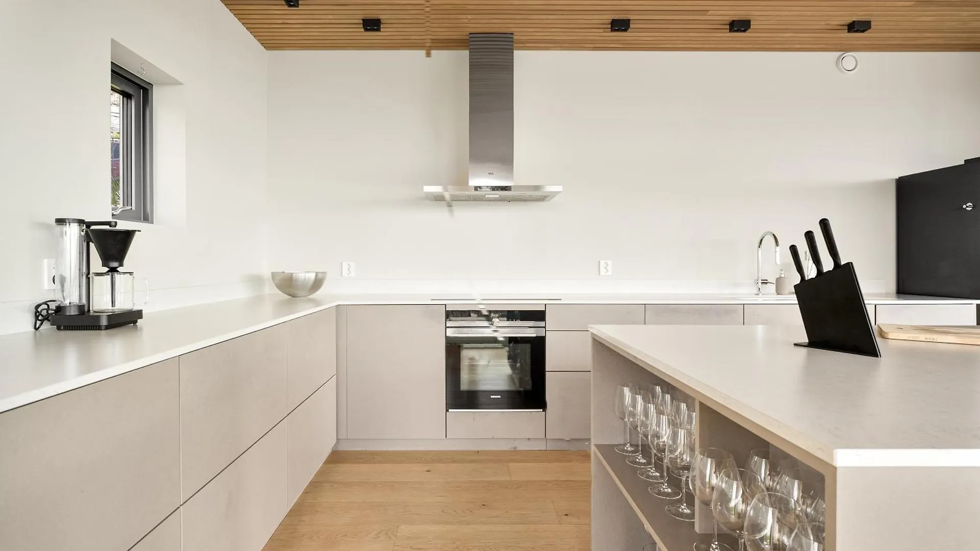 Amazing View - 5 Bedrooms - New House - Modern And Exclusive Bergen 0*,  Norway