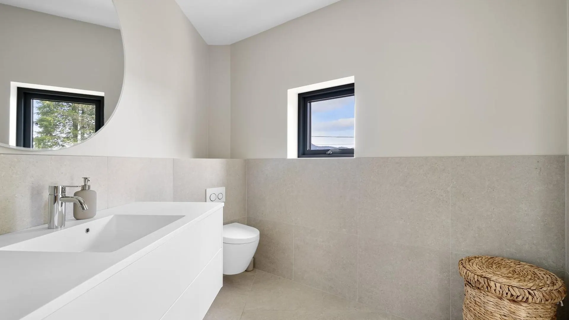 Amazing View - 5 Bedrooms - New House - Modern And Exclusive Bergen