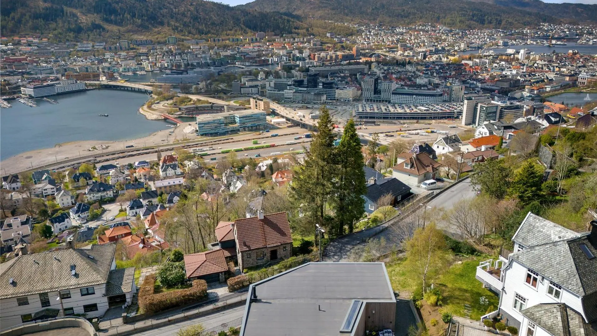 Villa Amazing View - 5 Bedrooms - New House - Modern And Exclusive Bergen